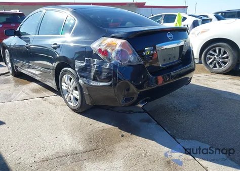 2011 Nissan Altima 2.5 S z USA, uszkodzony, nr VIN 1N4AL2AP8BN403254